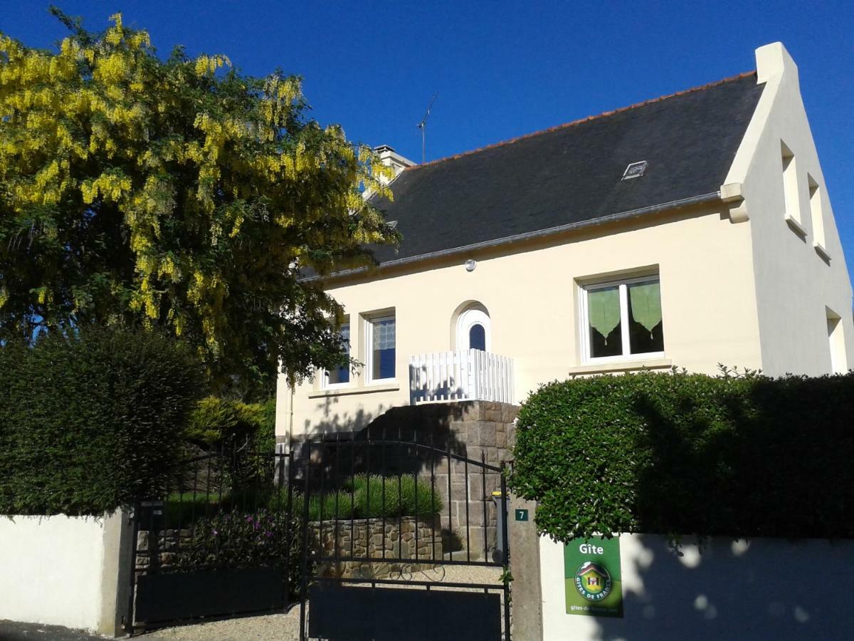 Gîte des Gardiens de Phare Lézardrieux Exterior foto